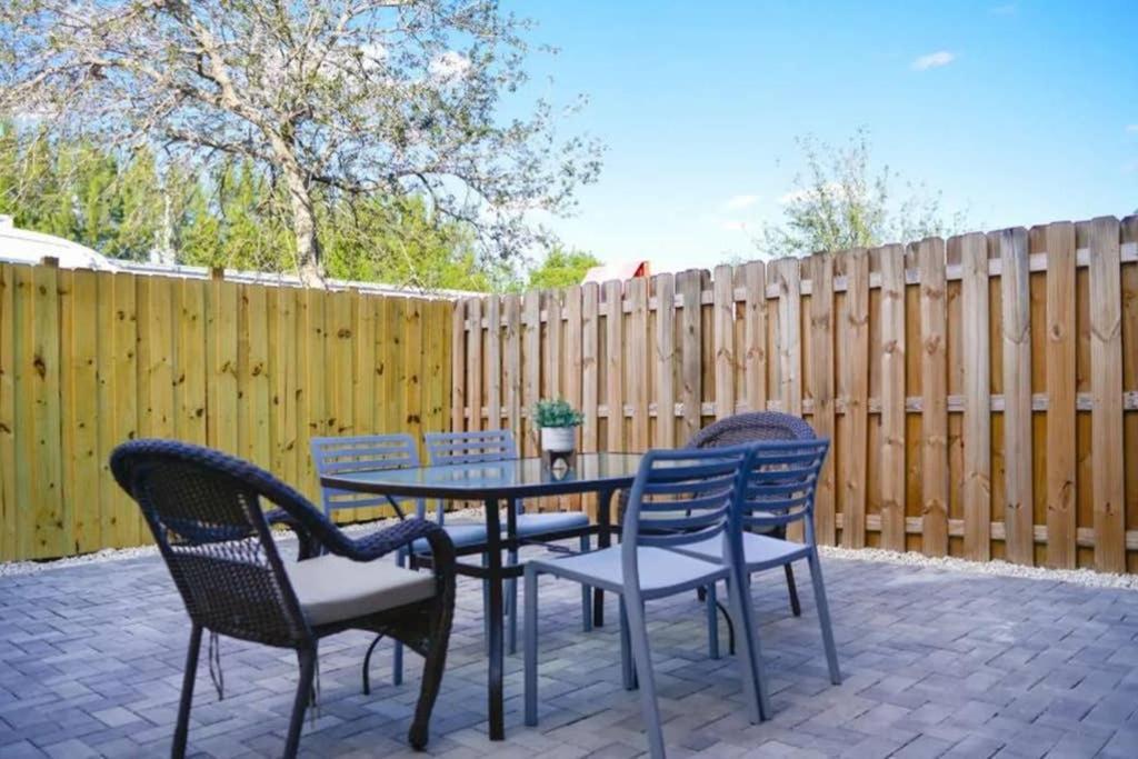 Outstanding Townhouse 18 Min From The Beach - Th2 Miami Extérieur photo